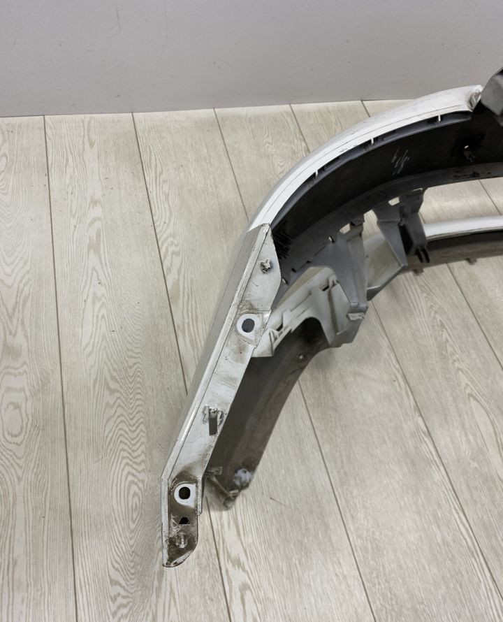 Бампер передний Skoda Rapid OEM 60U807221F