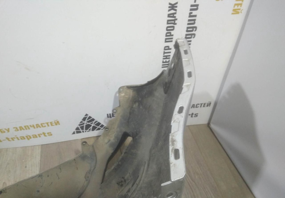 Бампер задний бу Renault Kaptur OEM 850220429R (В)