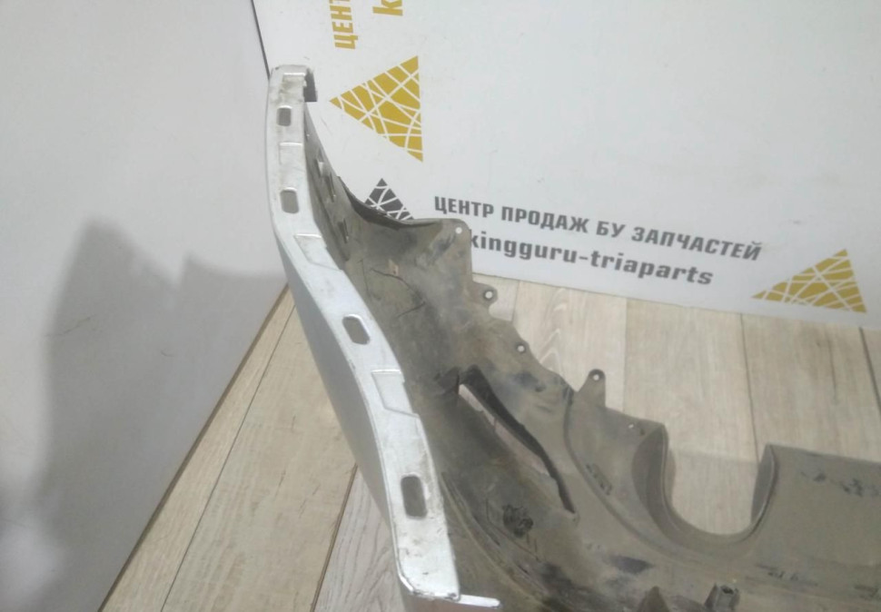 Бампер задний бу Renault Kaptur OEM 850220429R (В)