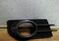 Решетка ПТФ правая Volkswagen Tiguan oem 5n0853666