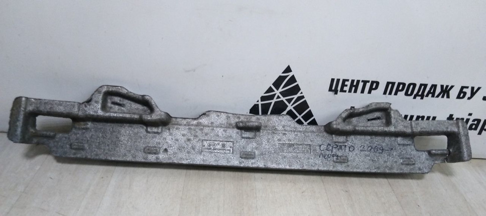 Абсорбер переднего бампера Kia Cerato oem 865201M010 (скл-3)