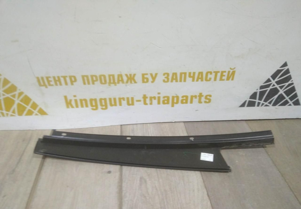 Накладка двери задняя правая бу BMW X3 F25 OEM 7205750