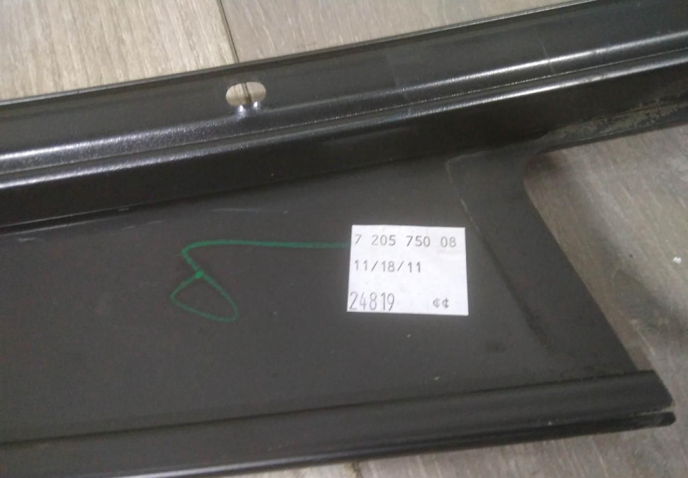 Накладка двери задняя правая бу BMW X3 F25 OEM 7205750