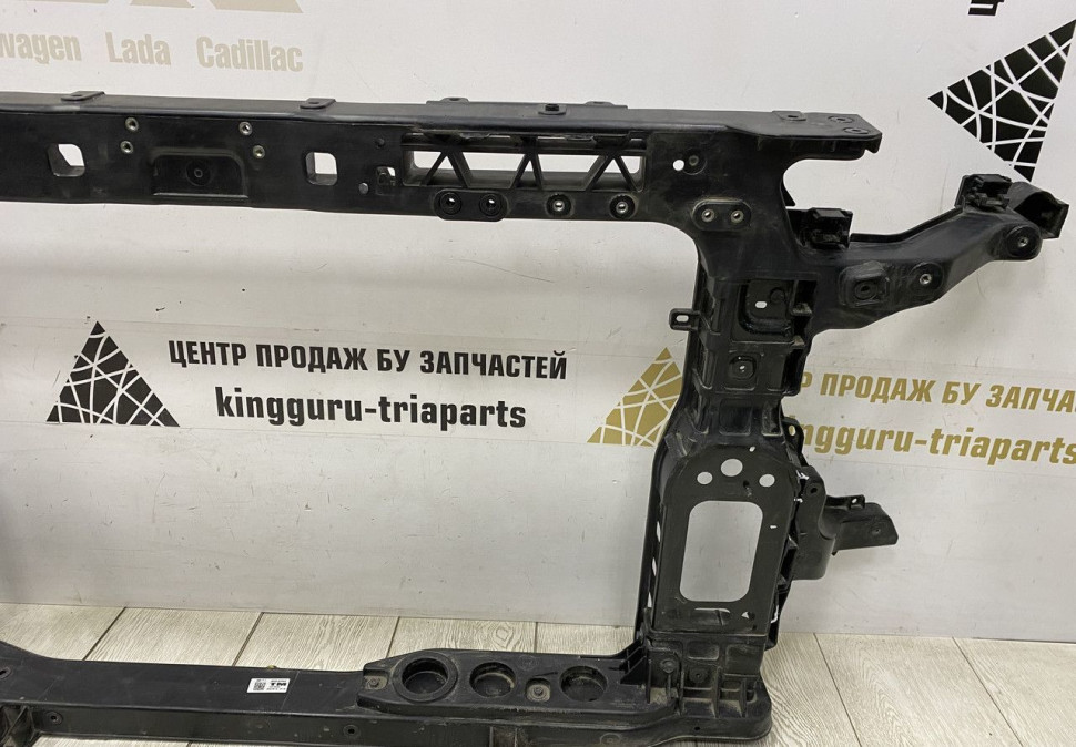 Панель передняя Hyuudai Santa Fe 4 2018 oem 64101S1000 Панель передняя Hyuudai Santa Fe 4 2018 oem 64101S1000