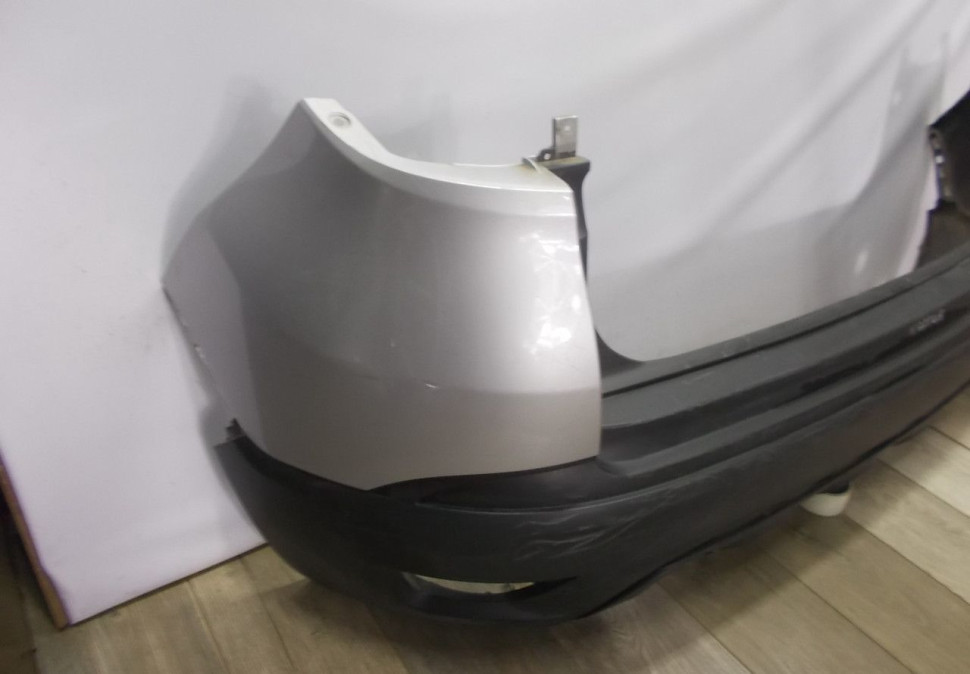 Бампер задний бу Renault Kaptur OEM 850220429R