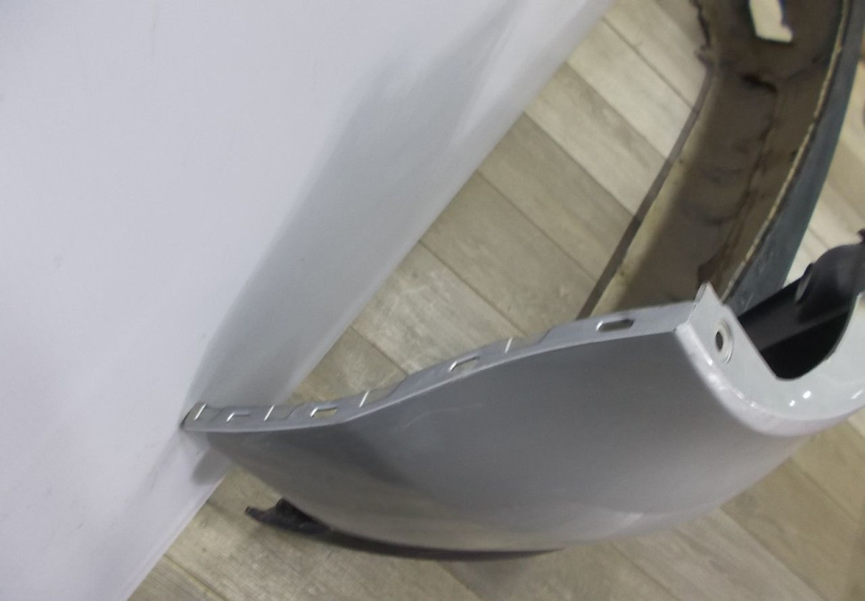 Бампер задний бу Renault Kaptur OEM 850220429R