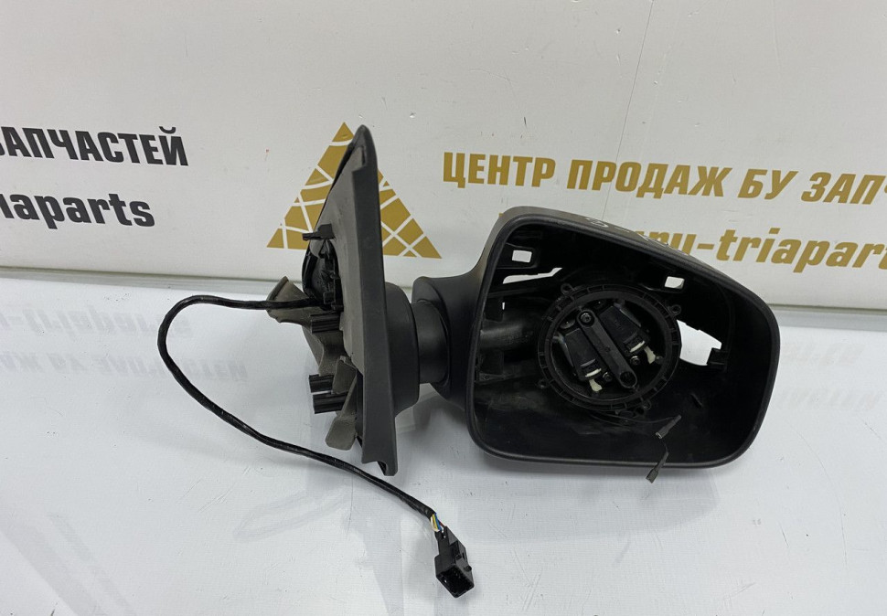 Корпус зеркала правый 9 пин Renault Logan 2 OEM 963016591R