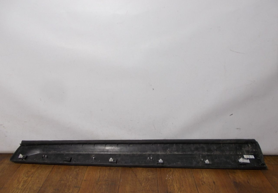 Молдинг двери передний левый бу BMW X4 F26 OEM 51137352555 Молдинг двери передний левый бу BMW X4 F26 OEM 51137352555