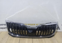 Решетка радиатора Skoda Octavia A7 рестайлинг OEM 5E0853653C