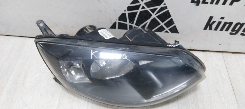 Фара правая Lada Kalina 2 (13-18) oem 21920371101000 (скл-3) Фара правая Lada Kalina 2 (13-18) oem 21920371101000 (скл-3)