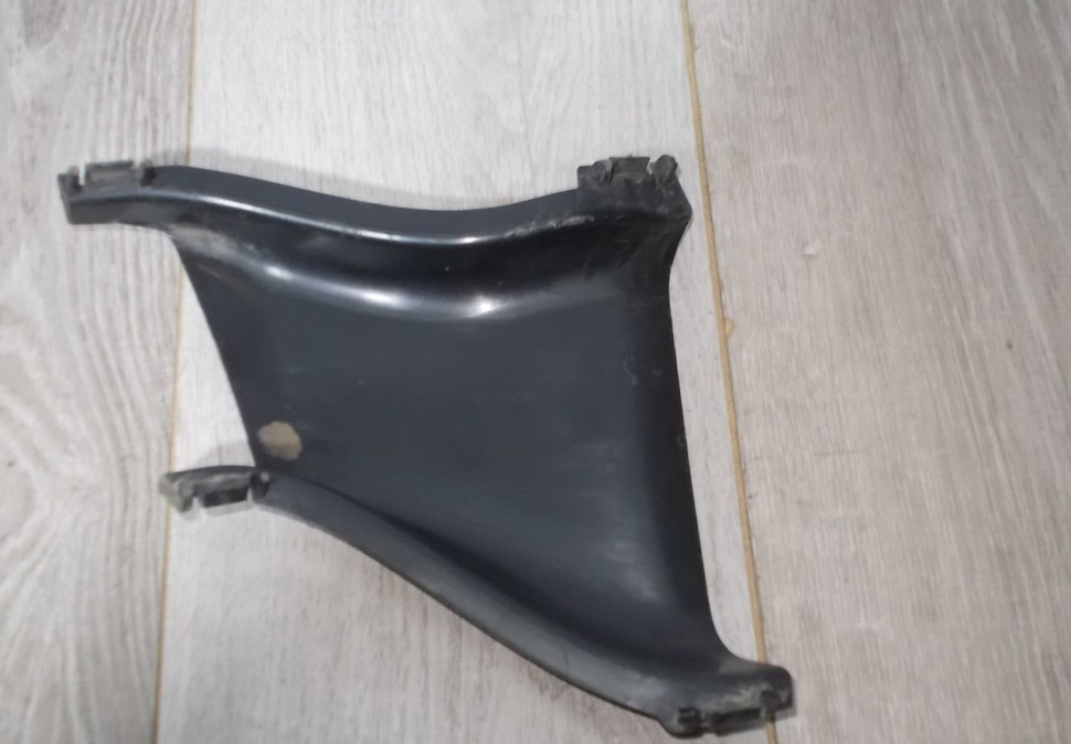 Воздушный канал левого крыла бу BMW X1 F48 M-Pack OEM 51118065477 Воздушный канал левого крыла бу BMW X1 F48 M-Pack OEM 51118065477