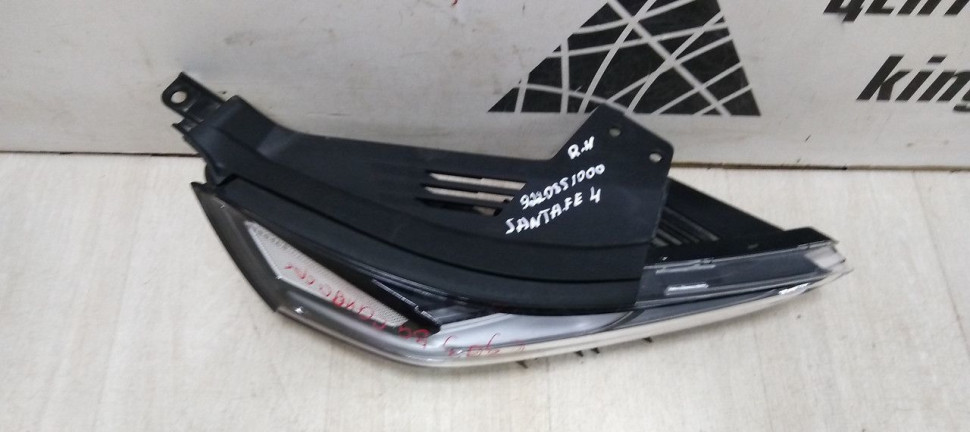 Фара правая верхняя LED Hyndai Santa Fe 4 2018> oem 92208s1000