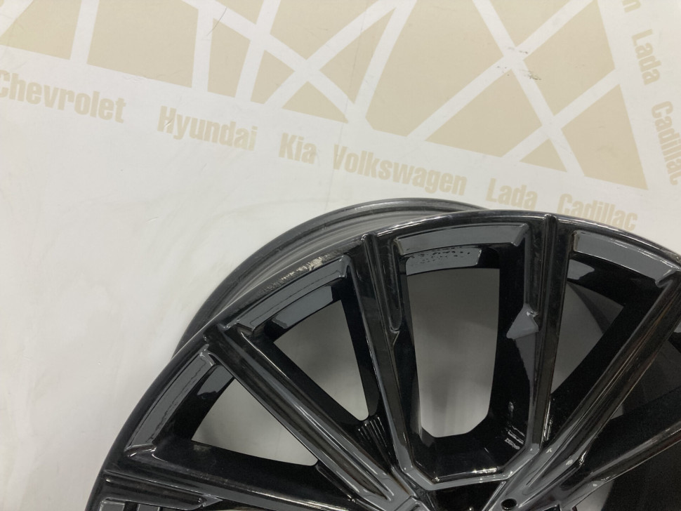 Диск колесный литой передний R20 BMW 7 G11 M-Pack OEM 36118745914 Диск колесный литой передний R20 BMW 7 G11 M-Pack OEM 36118745914