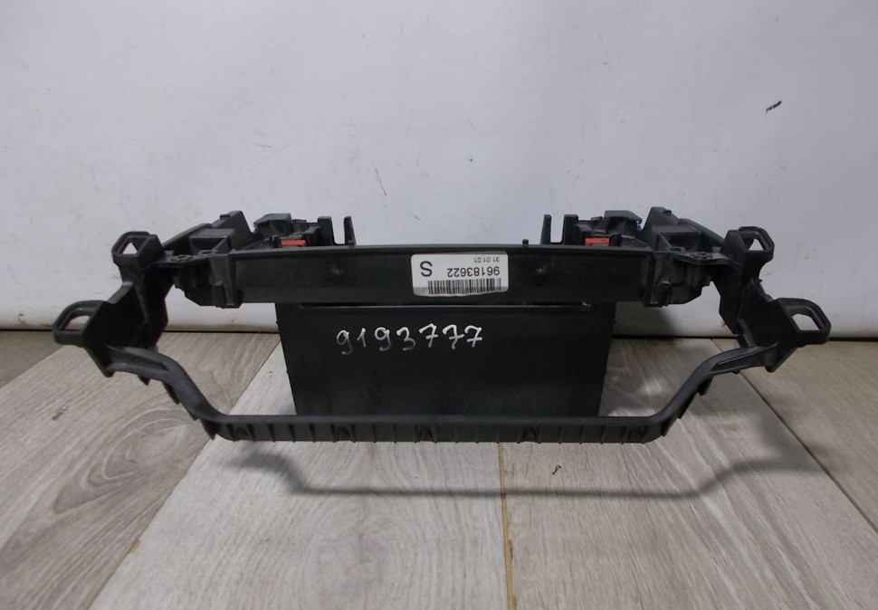 Рамка магнитолы бу BMW X3 F25 до рестайлинг OEM 9193777