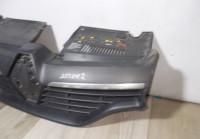 Решетка радиатора бу Renault Logan 2 OEM 623107605R
