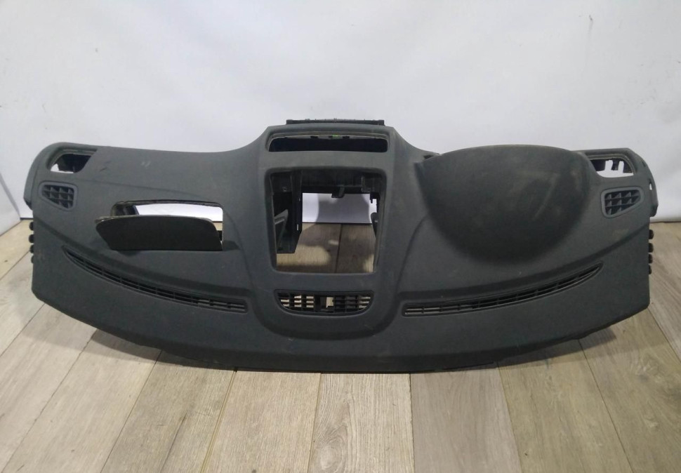 Торпедо сработавшее бу Skoda Yeti OEM 5L1857052 Торпедо сработавшее бу Skoda Yeti OEM 5L1857052