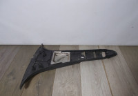 Обивка центральной стойки правая бу Renault Duster OEM 8200823419