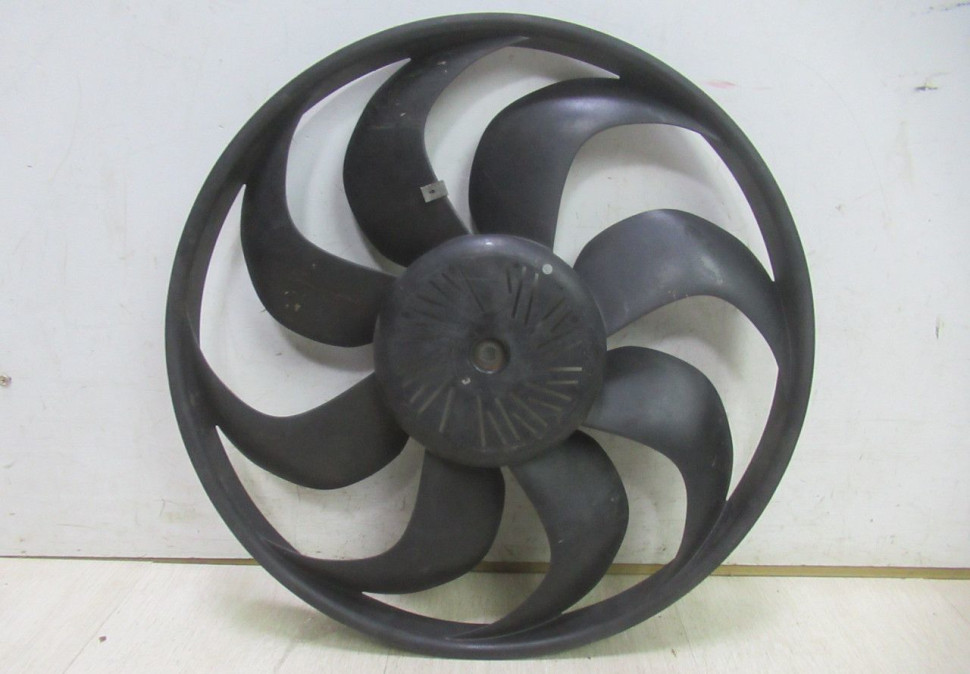 Вентилятор охлаждения Ford Focus 3 oem 9140323 (скл-3)