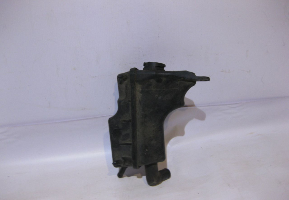 Бачок ГУР Chevrolet Cruze oem 13255540 (скл-3) Бачок ГУР Chevrolet Cruze oem 13255540 (скл-3)