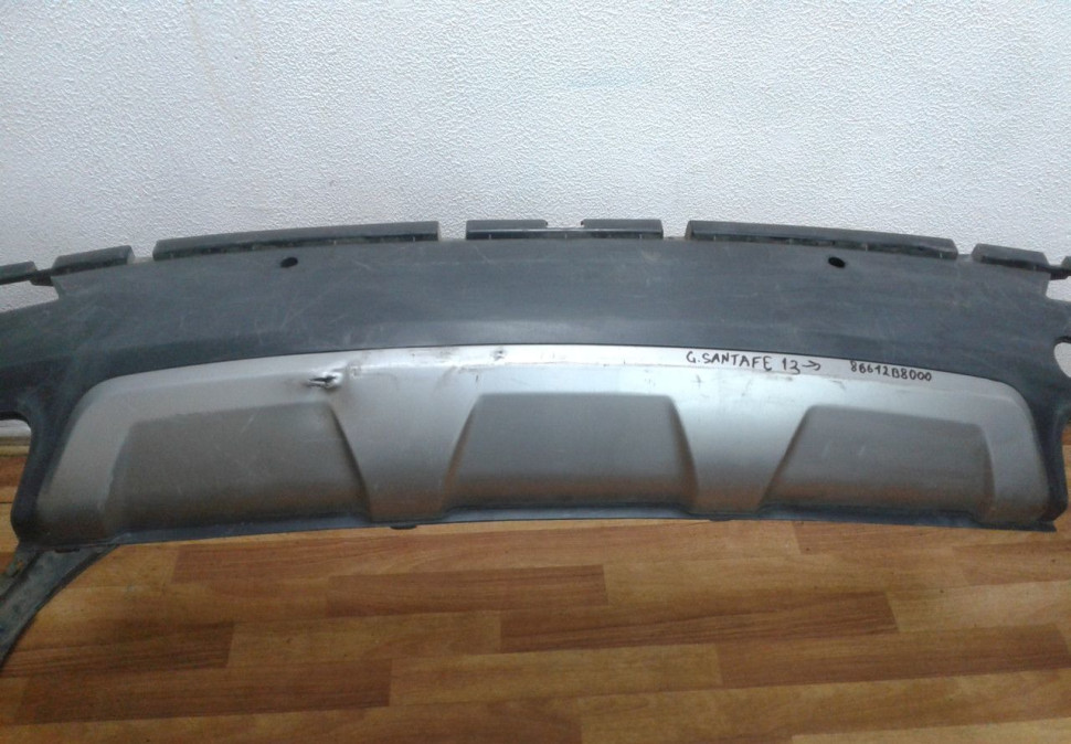 Юбка заднего бампера Hyundai Grand Santa Fe 3 oem 86612b8000