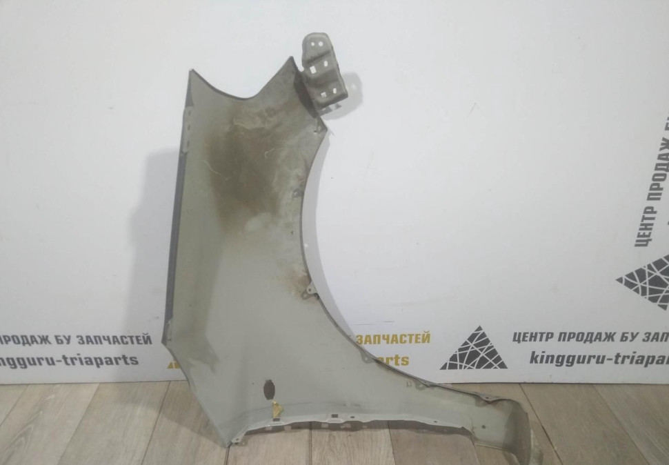 Крыло переднее левое бу Suzuki SX4 OEM 5771180J30