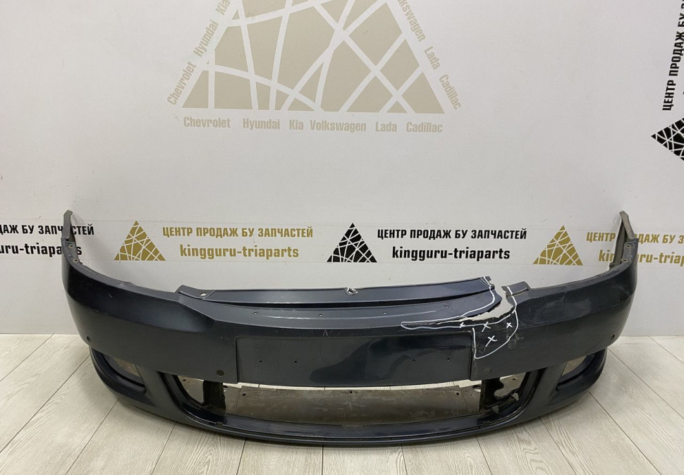 Бампер передний Skoda Octavia A5 OEM 1Z0807221M