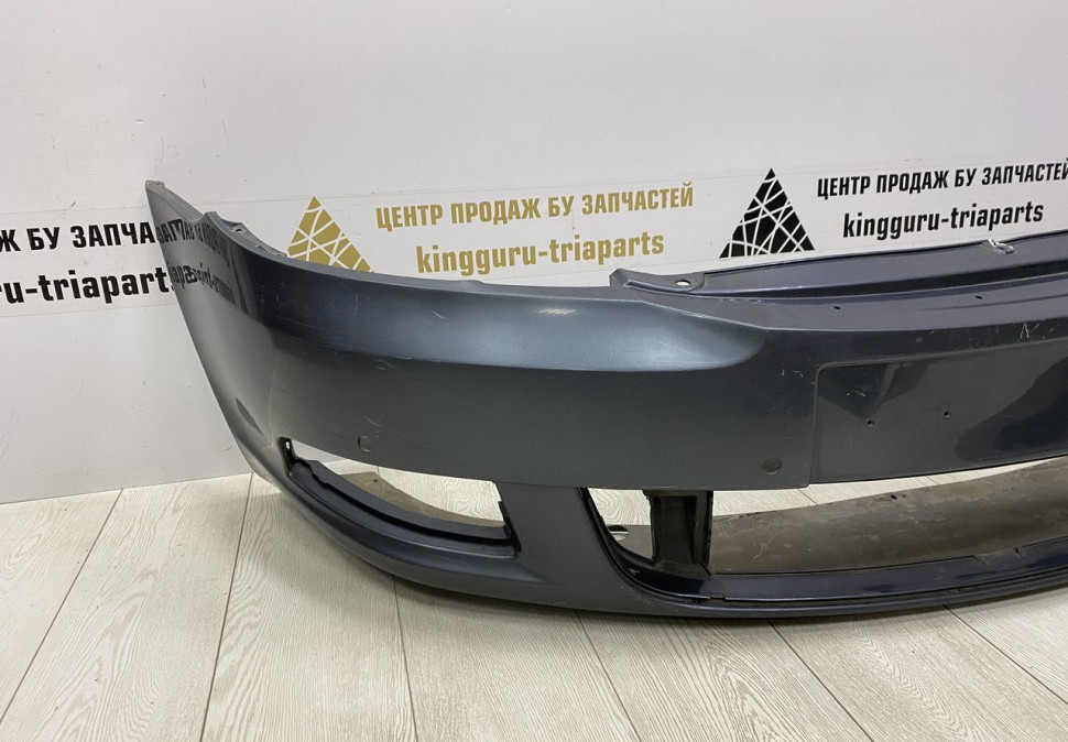 Бампер передний Skoda Octavia A5 OEM 1Z0807221M Бампер передний Skoda Octavia A5 OEM 1Z0807221M