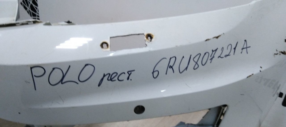 Бампер передний Volkswagen Polo 5 рест oem 6RU807221A