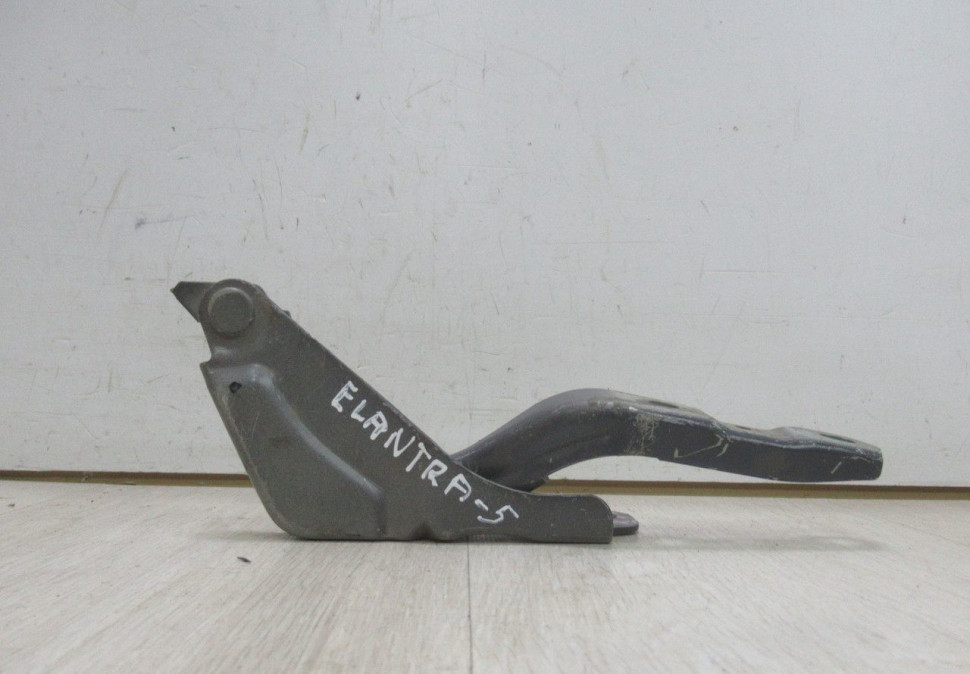Петля капота правая Hyundai Elantra 5 oem 791203x000 Петля капота правая Hyundai Elantra 5 oem 791203x000