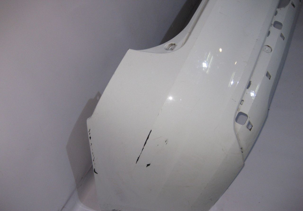 Бампер задний Lada Vesta oem 8450006699 (скл-3) Бампер задний Lada Vesta oem 8450006699 (скл-3)