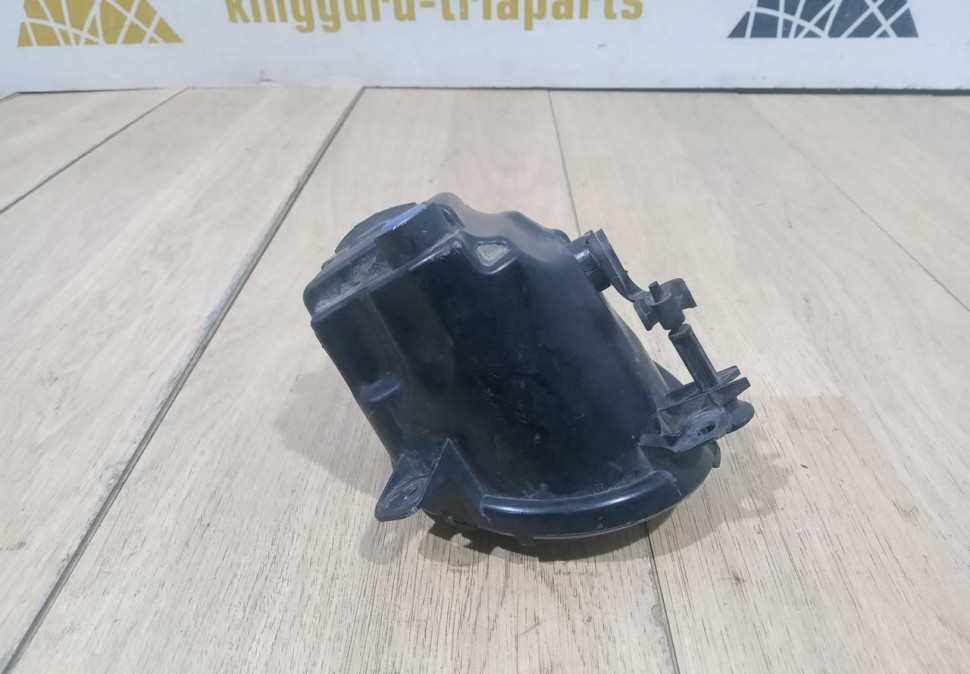 Фара ЛЭД LED противотуманная правая бу BMW 3 F30 OEM 63177315560 Фара ЛЭД LED противотуманная правая бу BMW 3 F30 OEM 63177315560