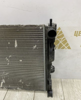 Радиатор охлаждения  Renault Logan 2 OEM 214106179R