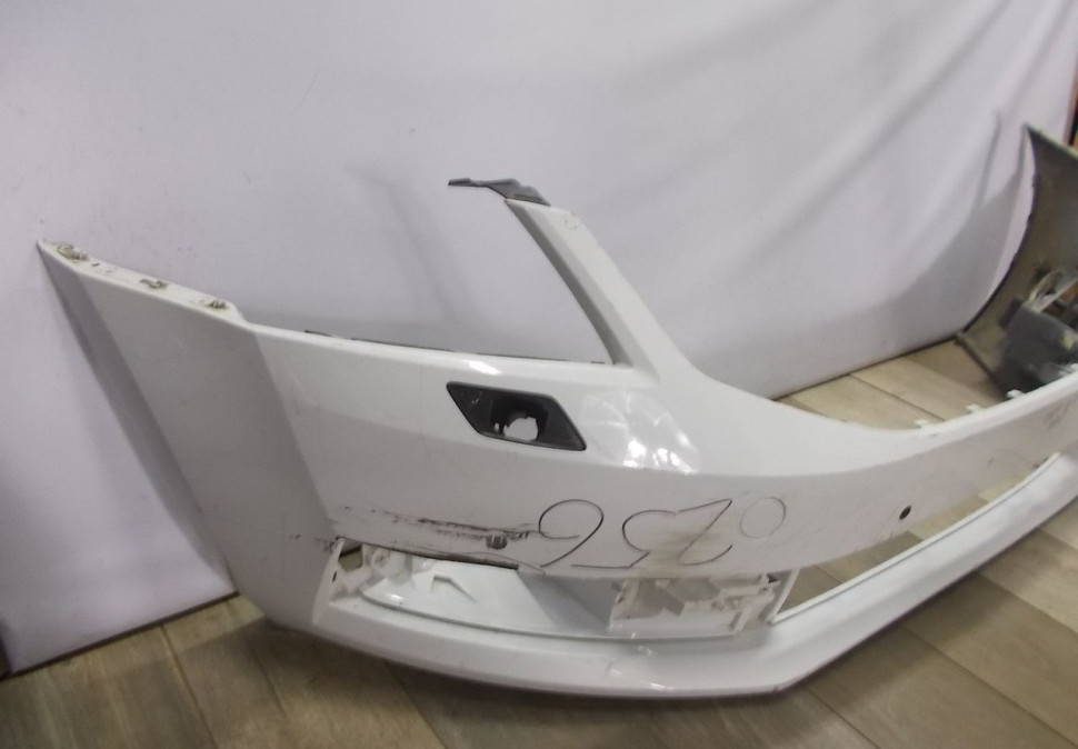 Бампер передний бу Skoda Octavia A7 рестайлинг OEM 5EU807221F