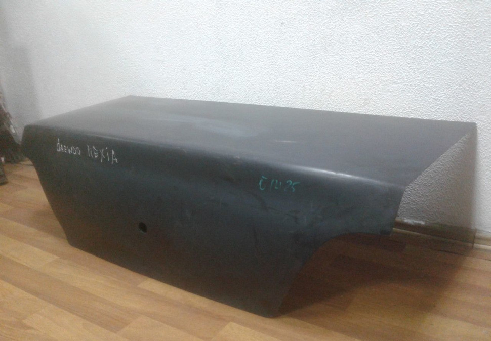 Крышка багажника Daewoo Nexia oem 96169602 (скл-3) Крышка багажника Daewoo Nexia oem 96169602 (скл-3)