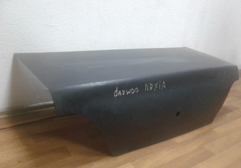 Крышка багажника Daewoo Nexia oem 96169602 (скл-3) Крышка багажника Daewoo Nexia oem 96169602 (скл-3)