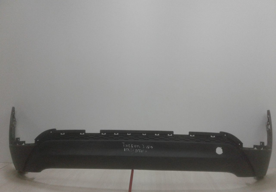 Спойлер заднего бампера Hyundai Tucson 3 oem 86612d7010