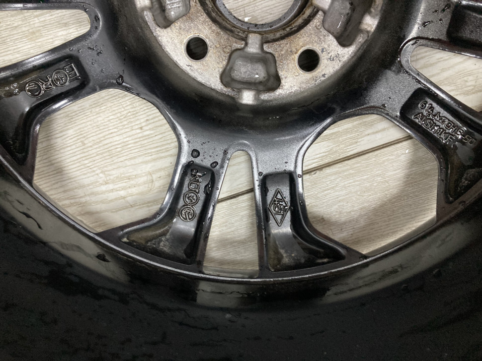 Диск колесный литой R17 Renault Kaptur OEM 403004100R