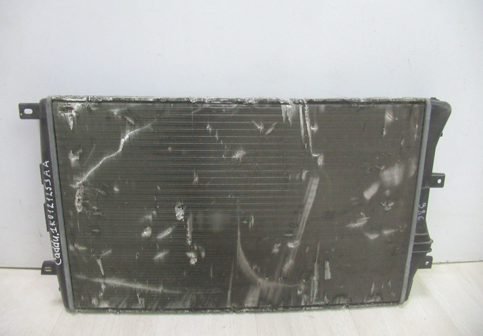 Радиатор охлаждения Volkswagen Jetta 6 OEM 1k0121253aa