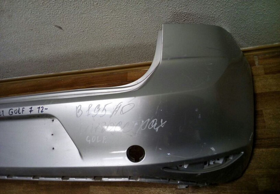 Бампер задний Volkswagen Golf 7 Oem 5G6807421 Бампер задний Volkswagen Golf 7 Oem 5G6807421