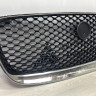 Решетка радиатора  (без хрома) Jaguar F-Pace oem HK83018K28AA ( мал.трещ)