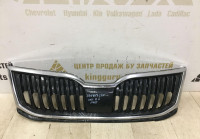 Решетка радиатора Skoda Octavia A7 рестайлинг OEM 5E0853653C