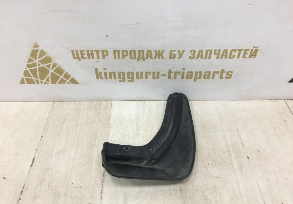 Брызговик задний левый Skoda Karoq OEM 57A821821