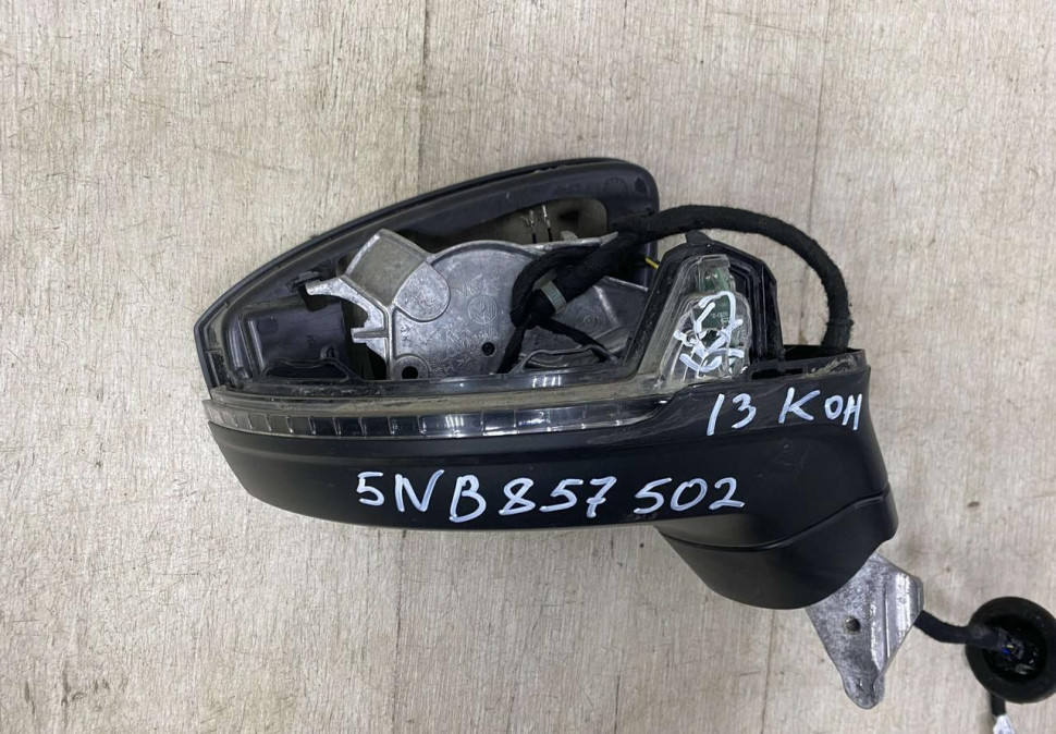 Корпус зеркало правое 13к  Volkswagen Tiguan 2 (16-20) oem 5NB857502