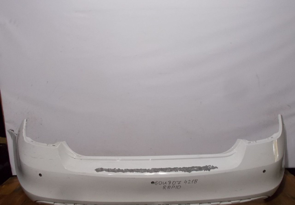 Бампер задний бу Skoda Rapid OEM 60U807421B (В)