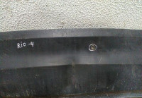 Спойлер заднего бампера Kia Rio 4 с катофотом потертость oem 866124y000