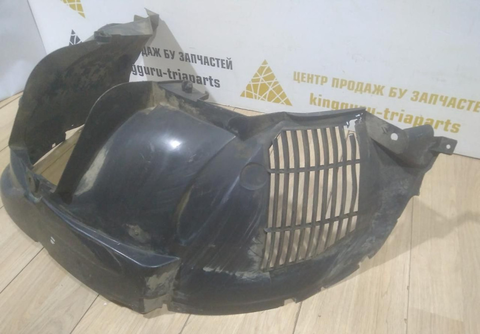 Подкрылок передний правый бу Renault Duster OEM 638406194R