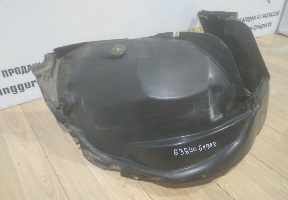 Подкрылок передний правый бу Renault Duster OEM 638406194R