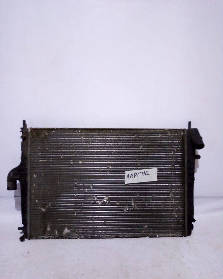 Радиатор охлаждения Renault Logan 1 oem 214107888r (скл-3)
