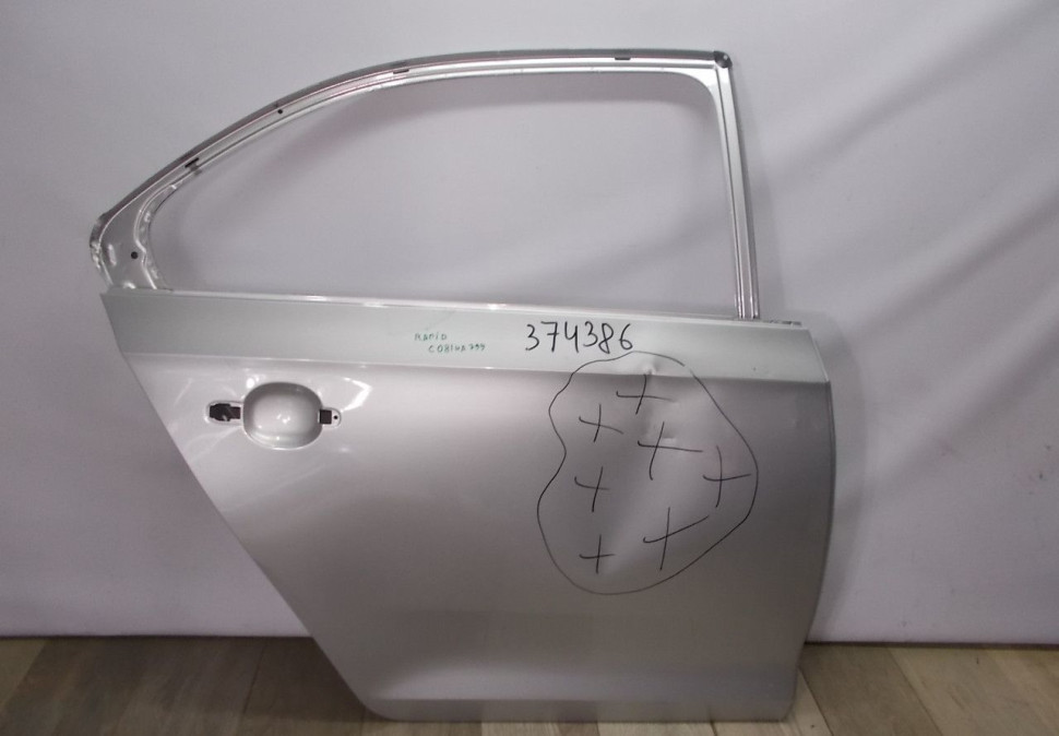 Дверь задняя правая бу Skoda Rapid OEM 5JA833052B