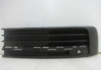 Решетка переднего бампера правая Volkswagen Transporter T6 oem 7e5853684